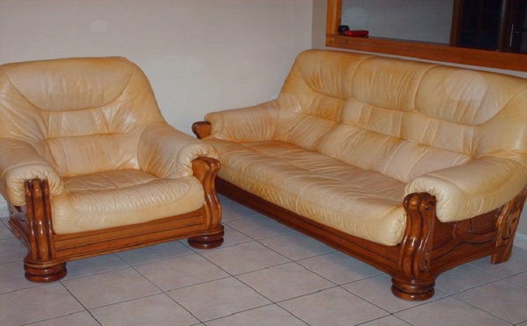 Salon cuir et bois